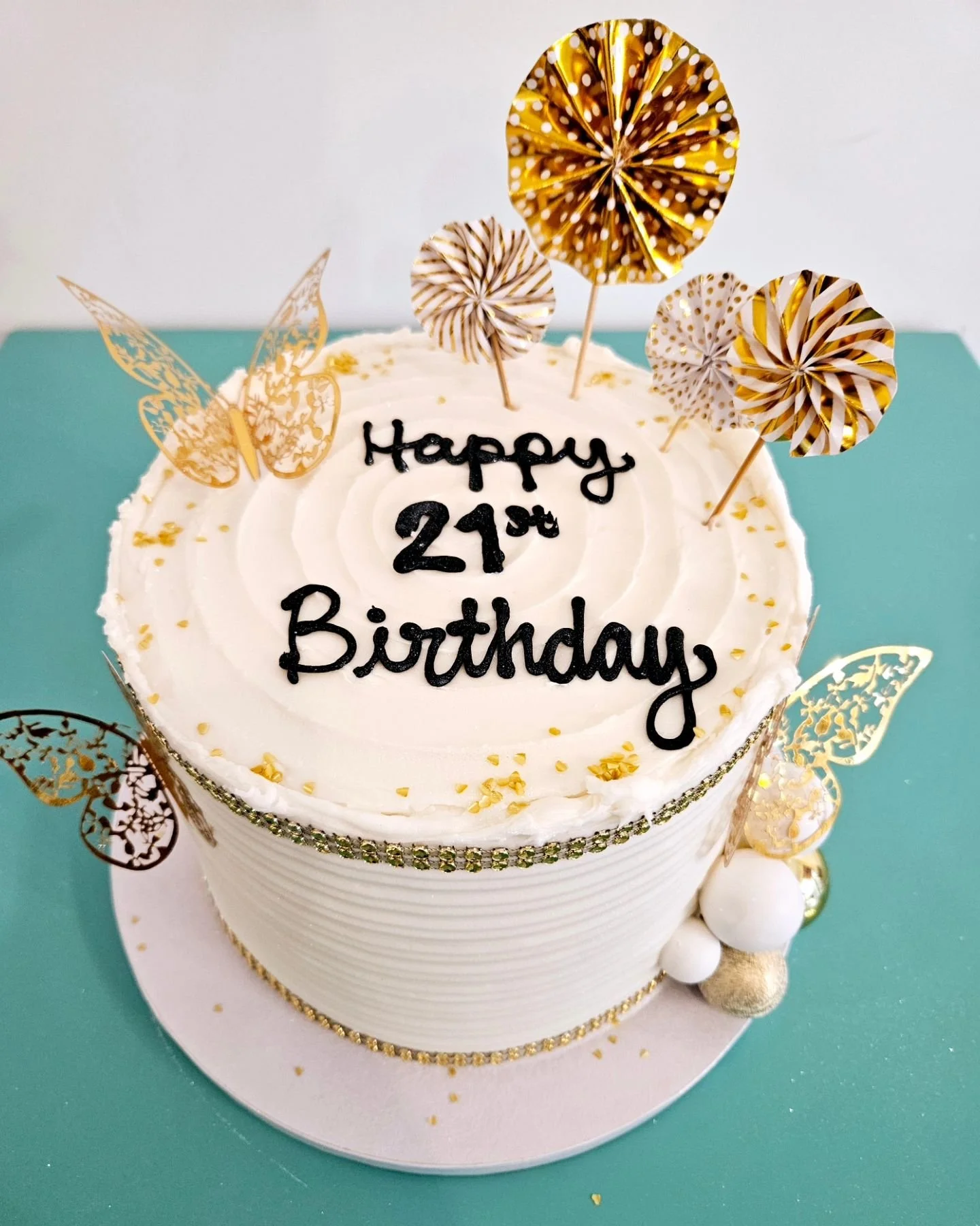 Hope your 21st birthday was as AWESOME as you are!!! #21stbirthday #21stbirthdaycake #dessertfirst #dessertfirstlady