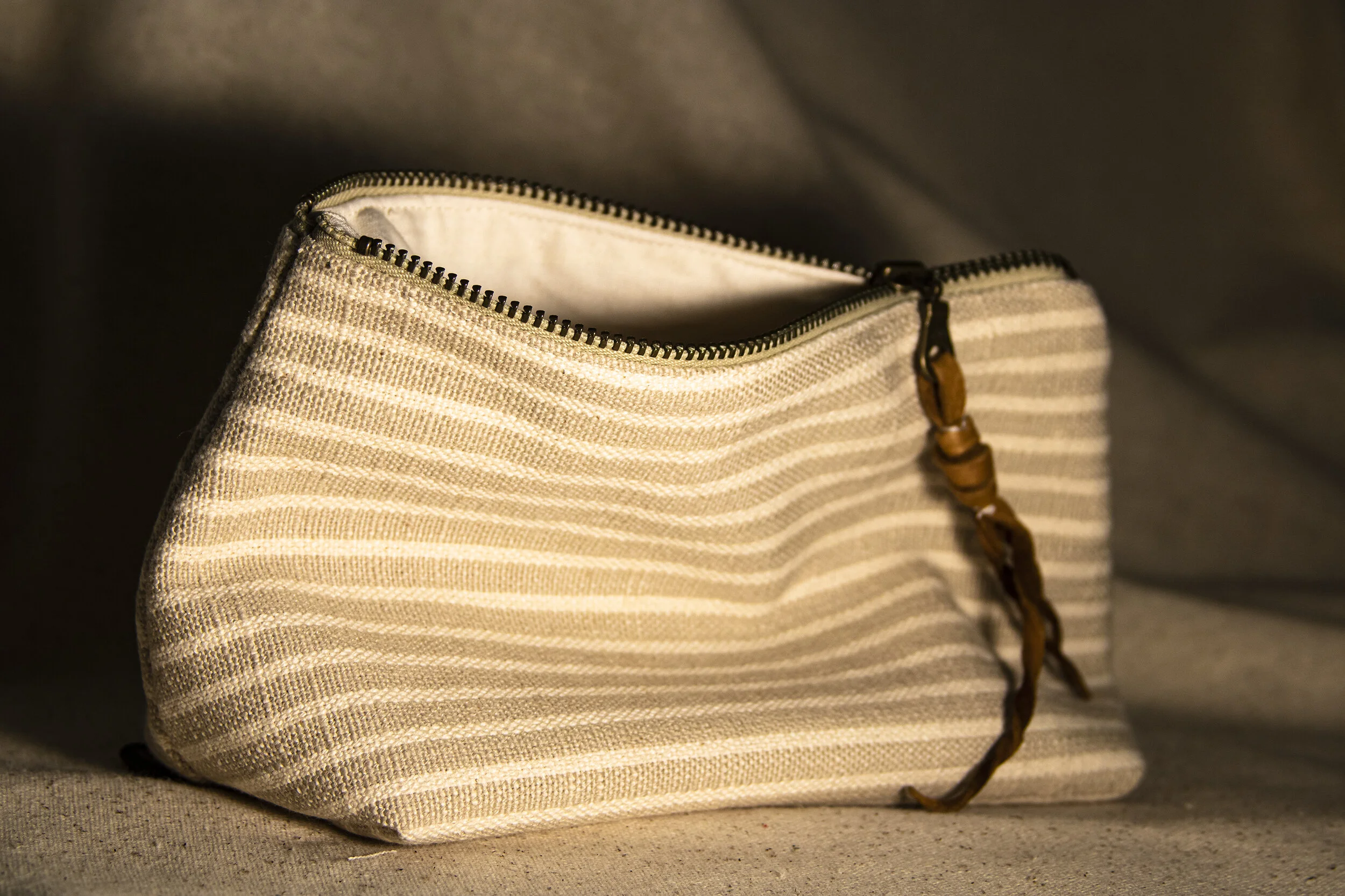 MakeupBag_k.jpg