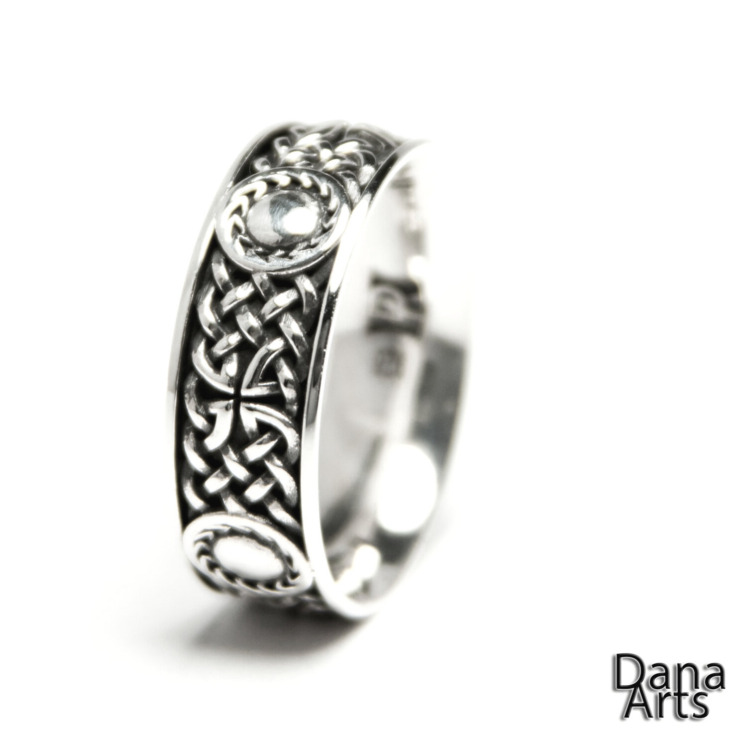 Celtic Inspired Silver Wedding Bands — Celtic knot shield band in ...