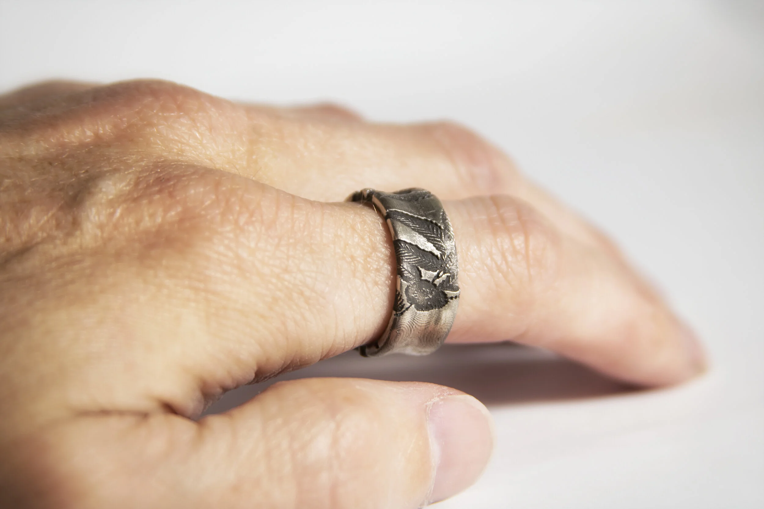 Local Artis Leaf Ring