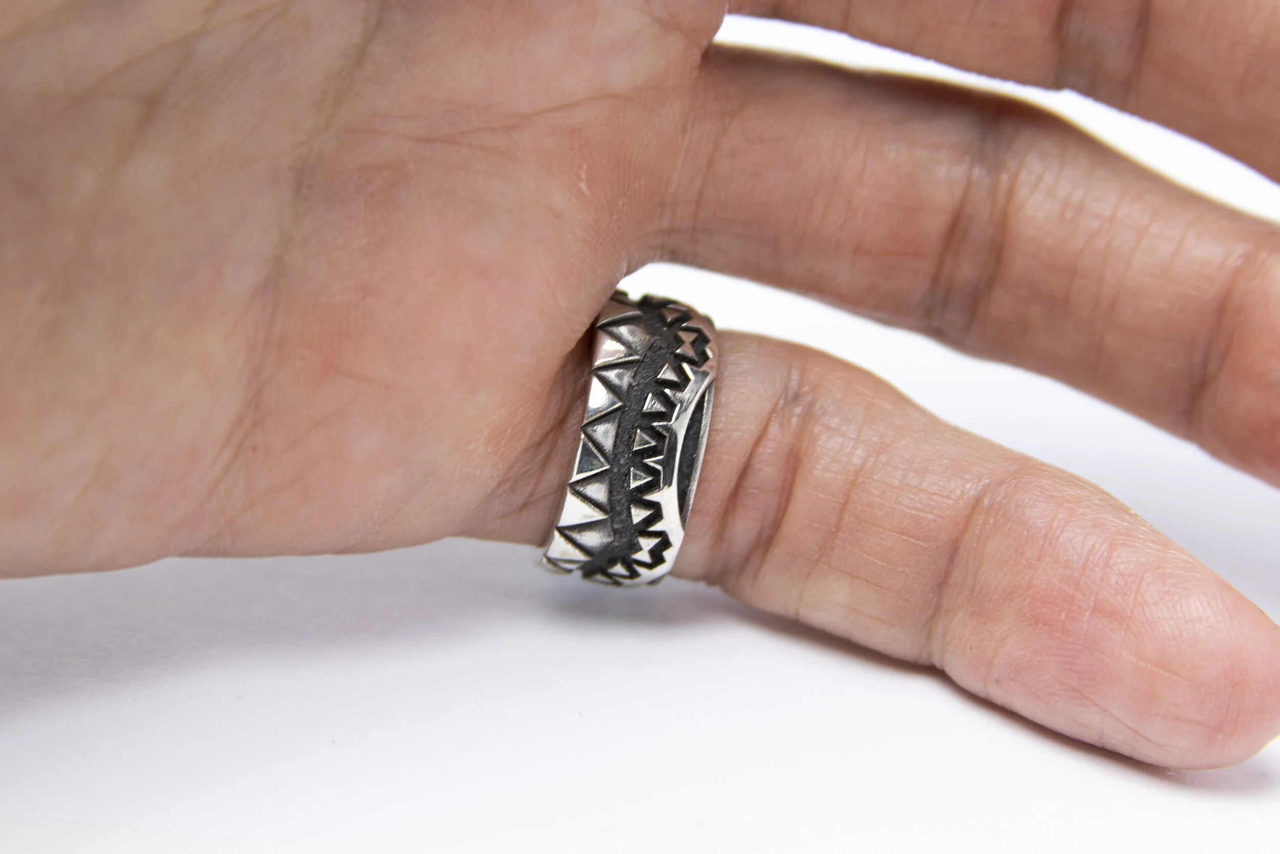 ring in silver with hawaiian pattern