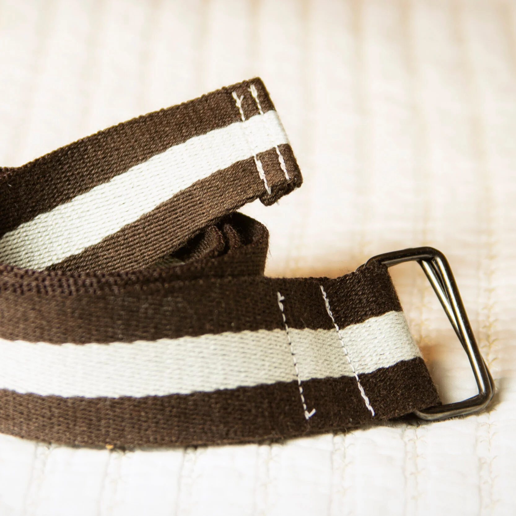 Strap_stripe_brown.jpg