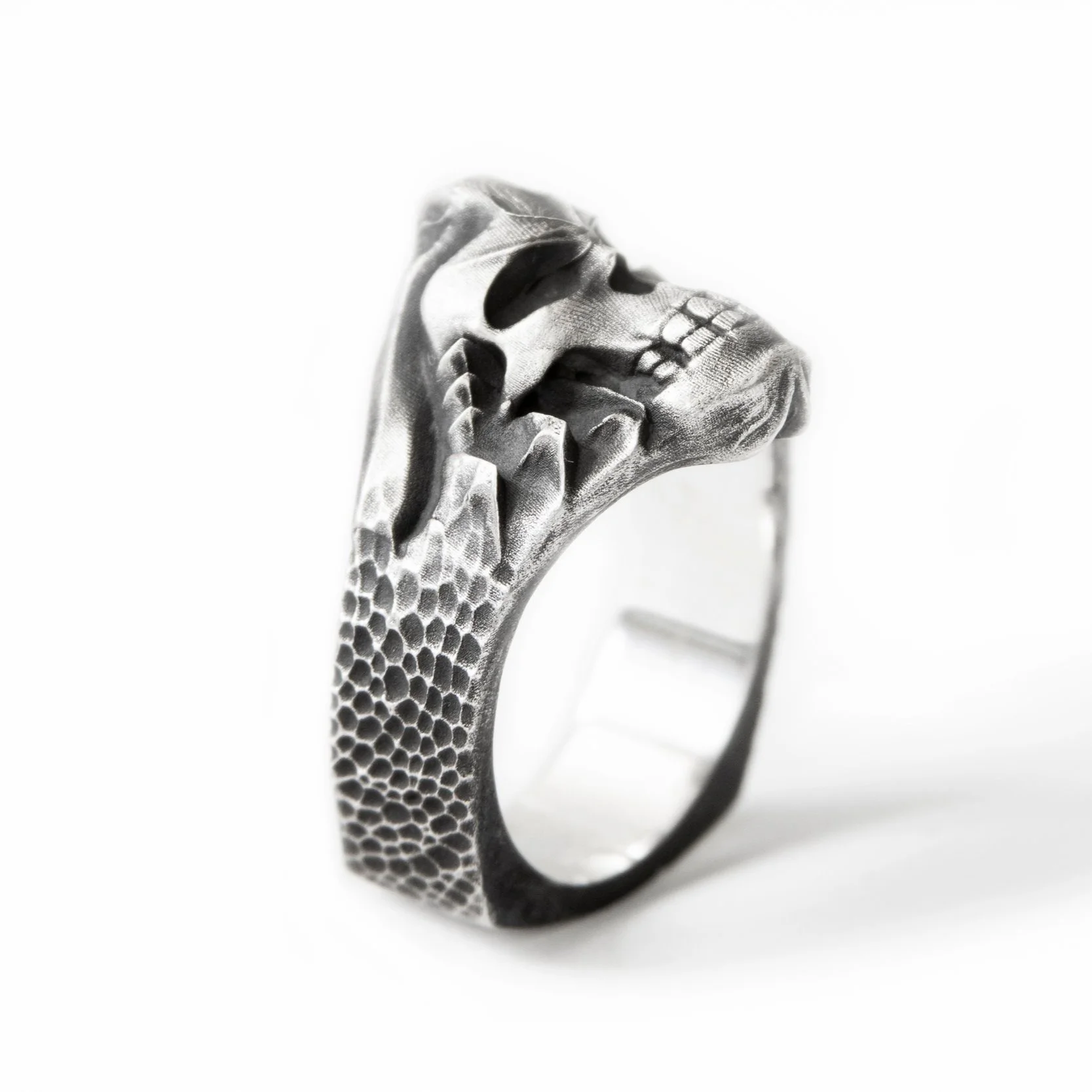 skull silver ring