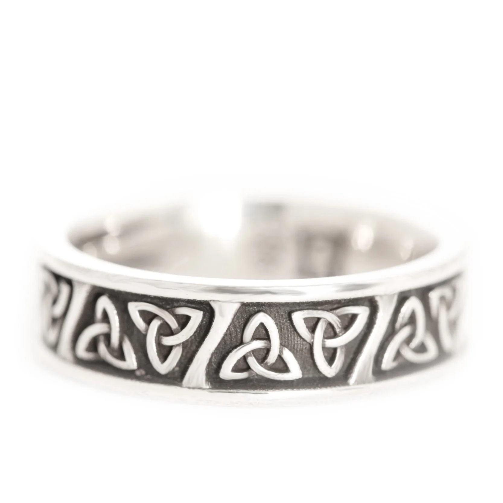 custom trinity knot ring