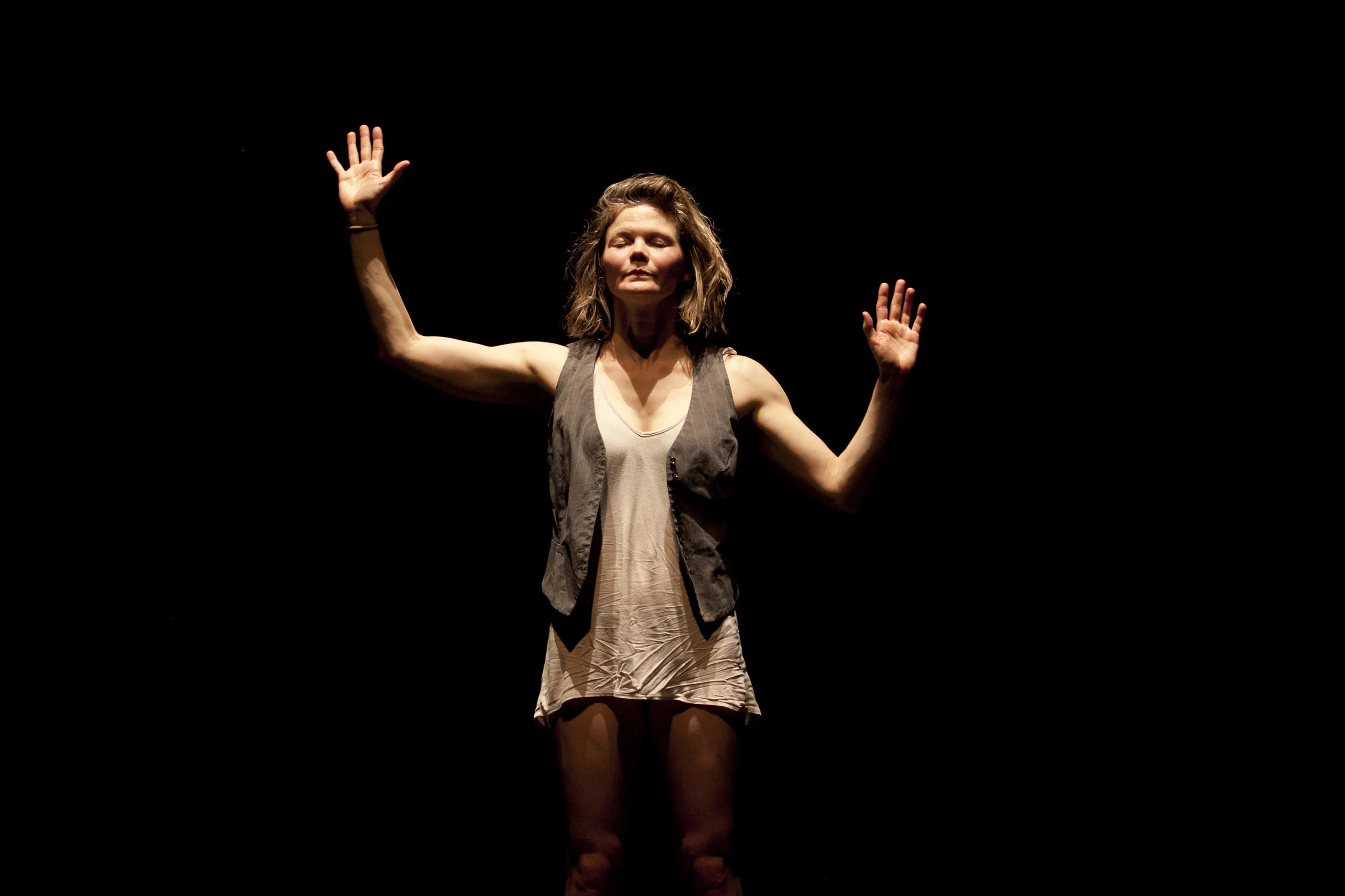 KateHolden©MathieuDoyon.jpg