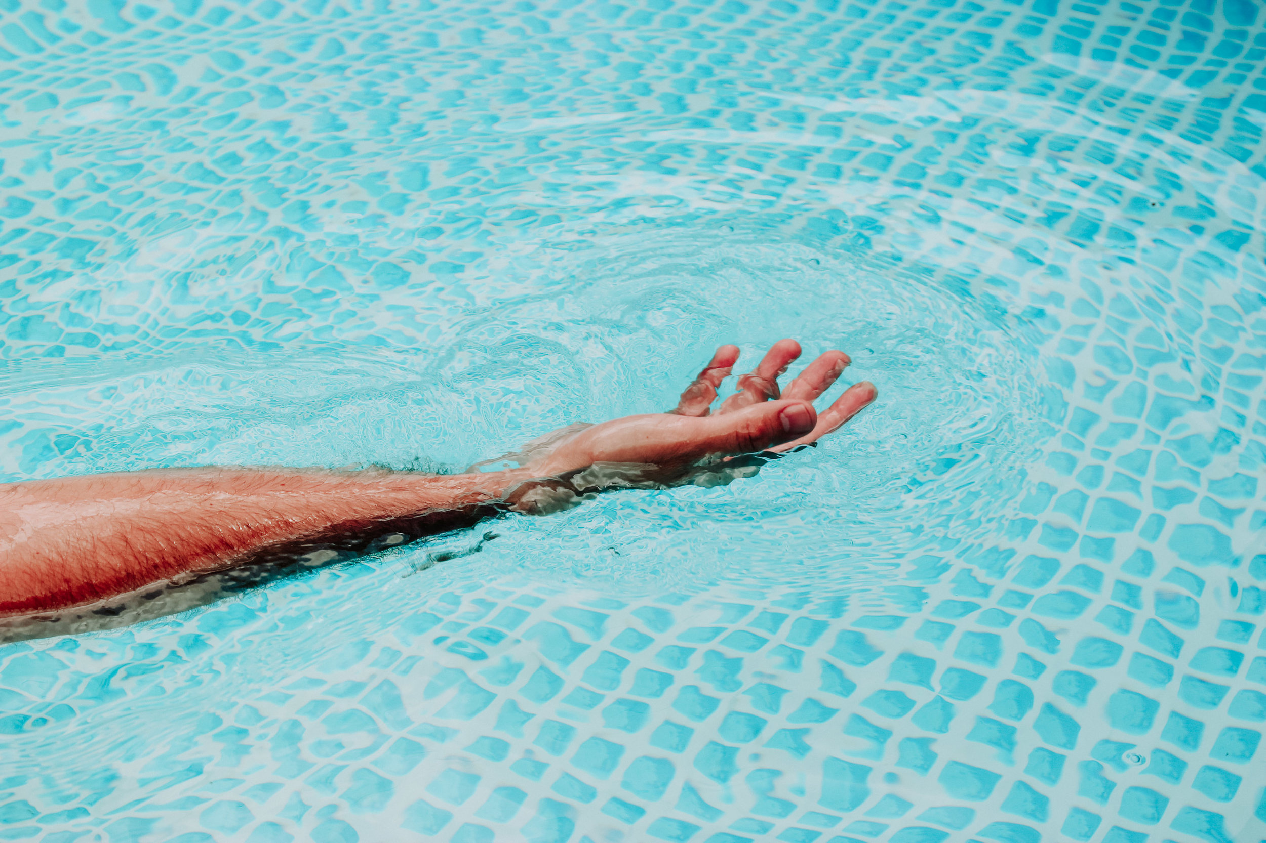 visibly clearer pool water with the use of glass media