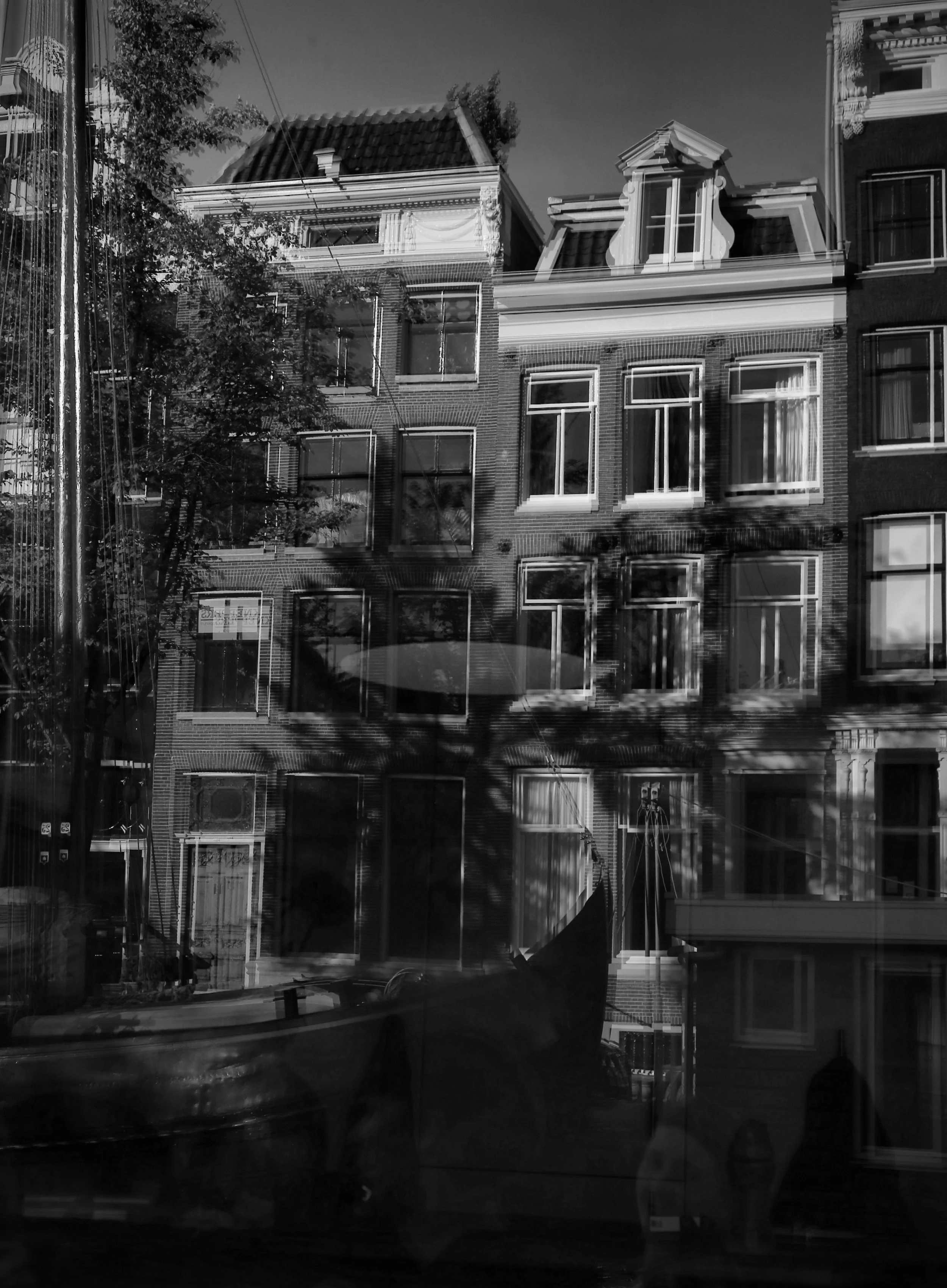 windows of Amsterdam 3.JPG