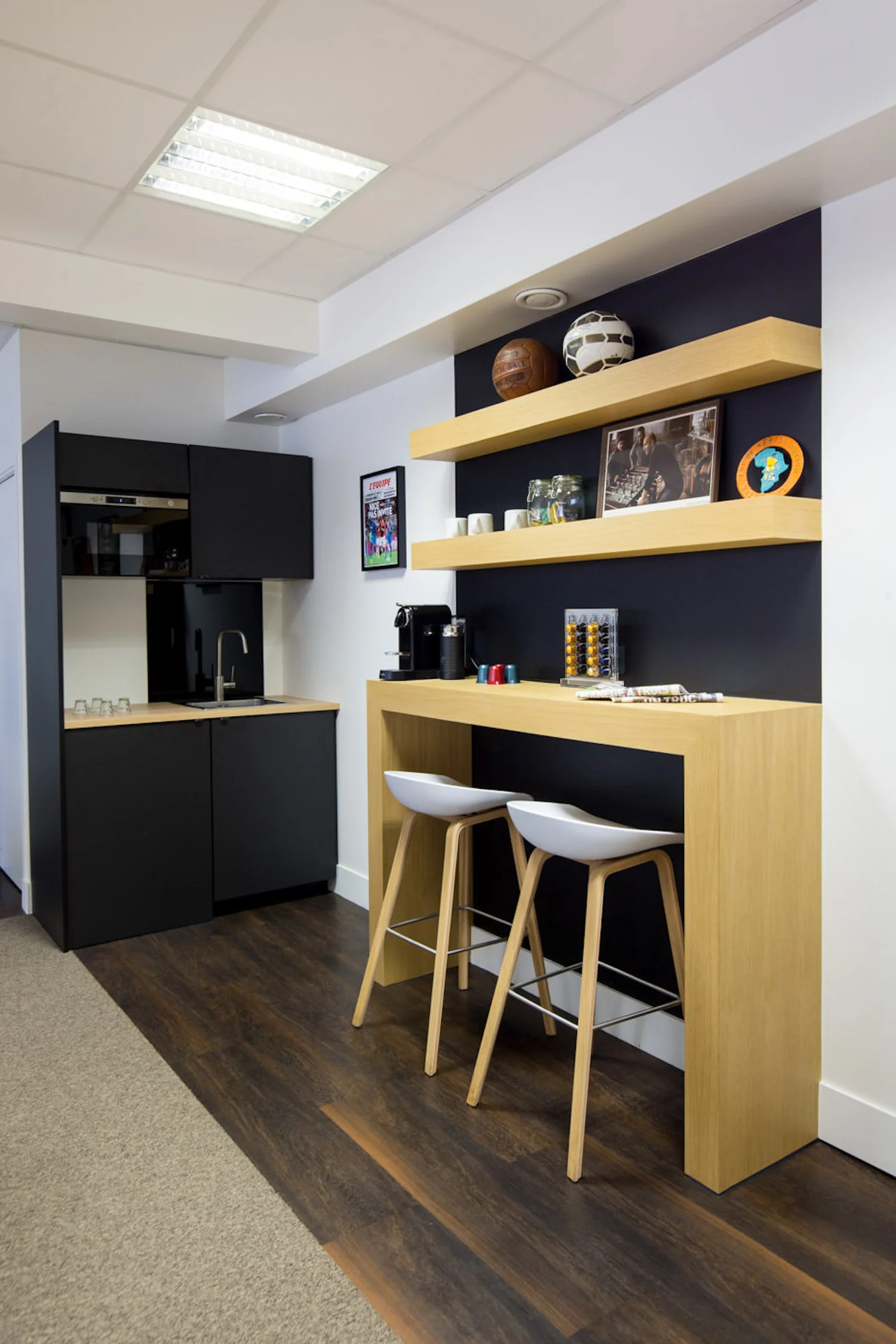 Coin KF Kitchenette.jpg
