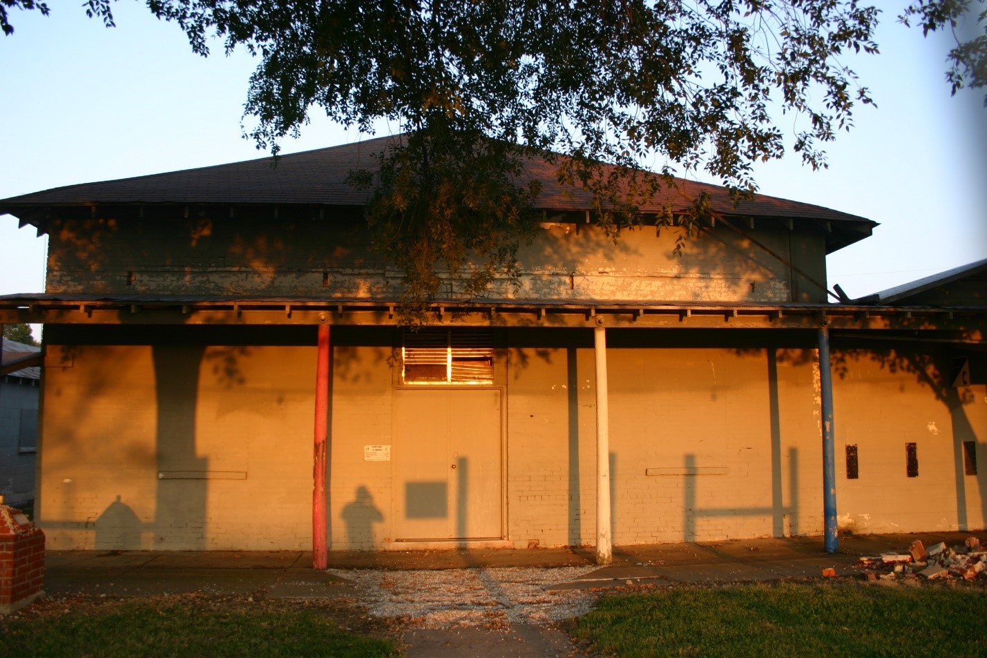 One of the old buildings that used to be the home of Bentonville High School.