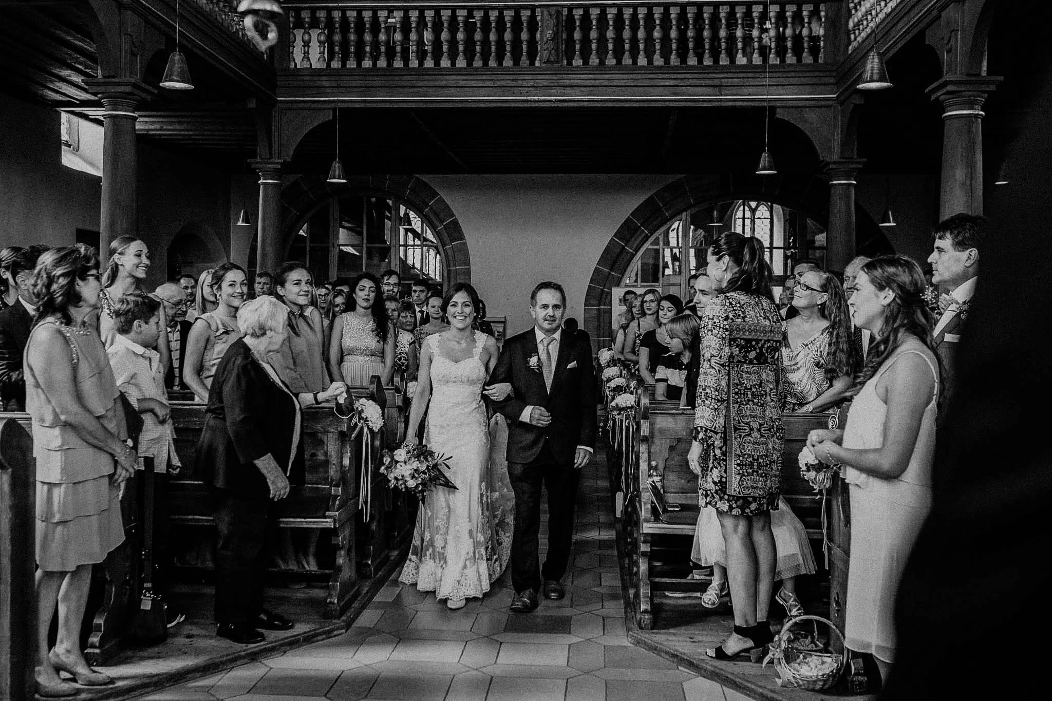 Lisa Philip Nürnberg Wendelstein Hochzeit Vintage-11.jpg