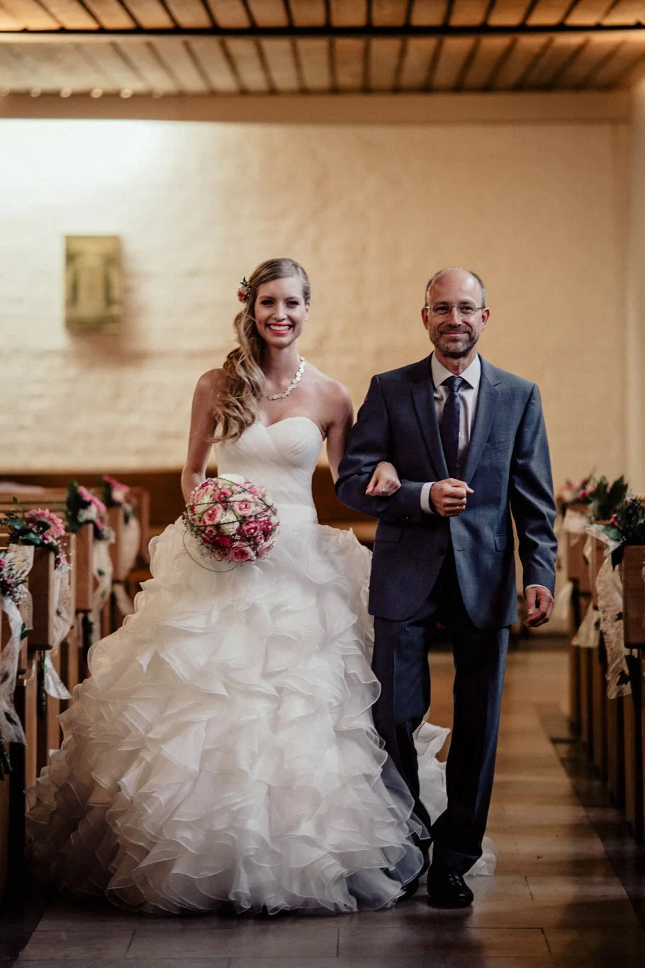 In-Love-with-a-Wolf-Hochzeitsfotograf-München-Regensburg-Nürnberg-36.jpg