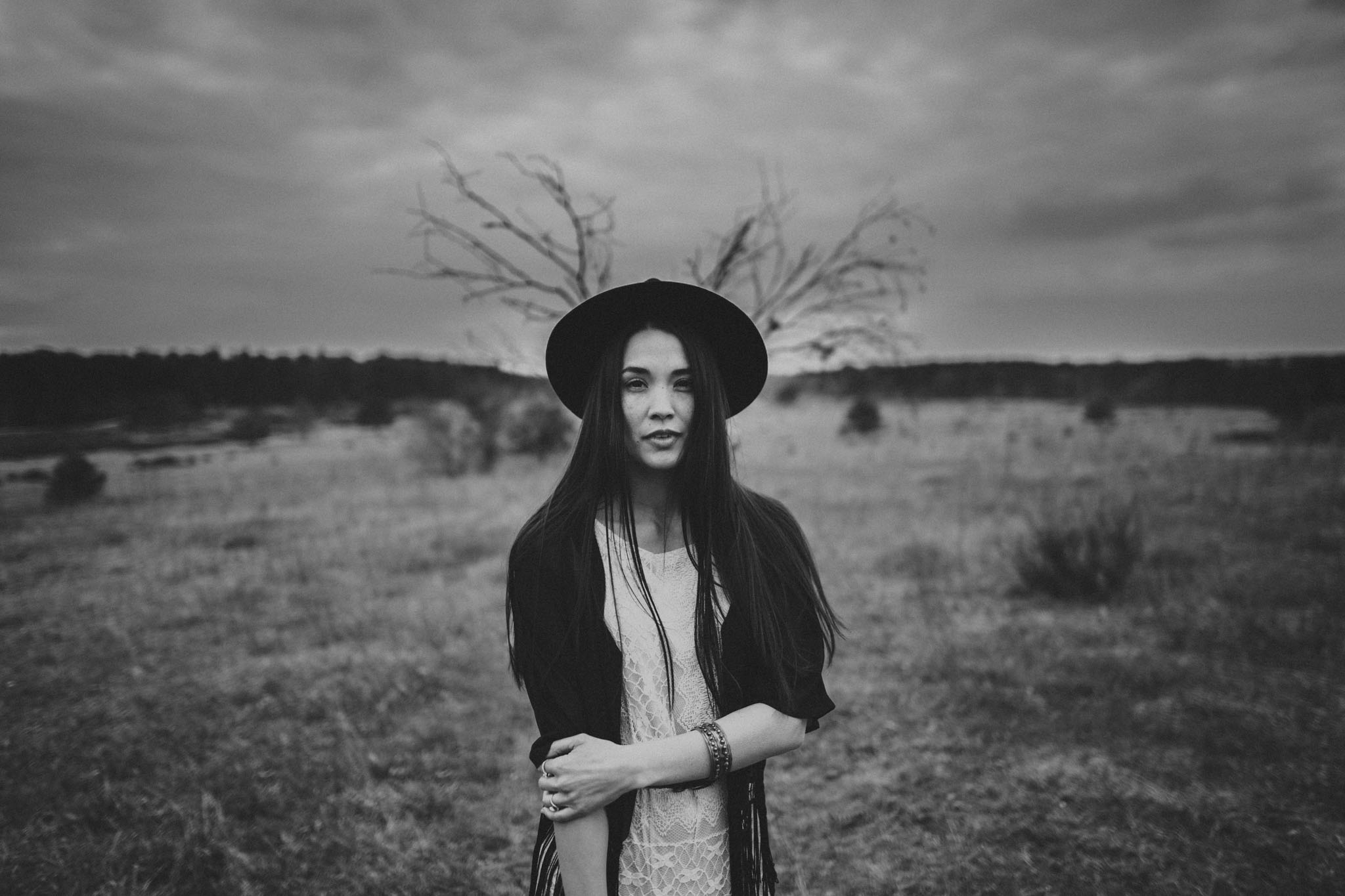 In-Love-with-a-Wolf-Paarshooting-Nürnberg-Hainberg-5.jpg