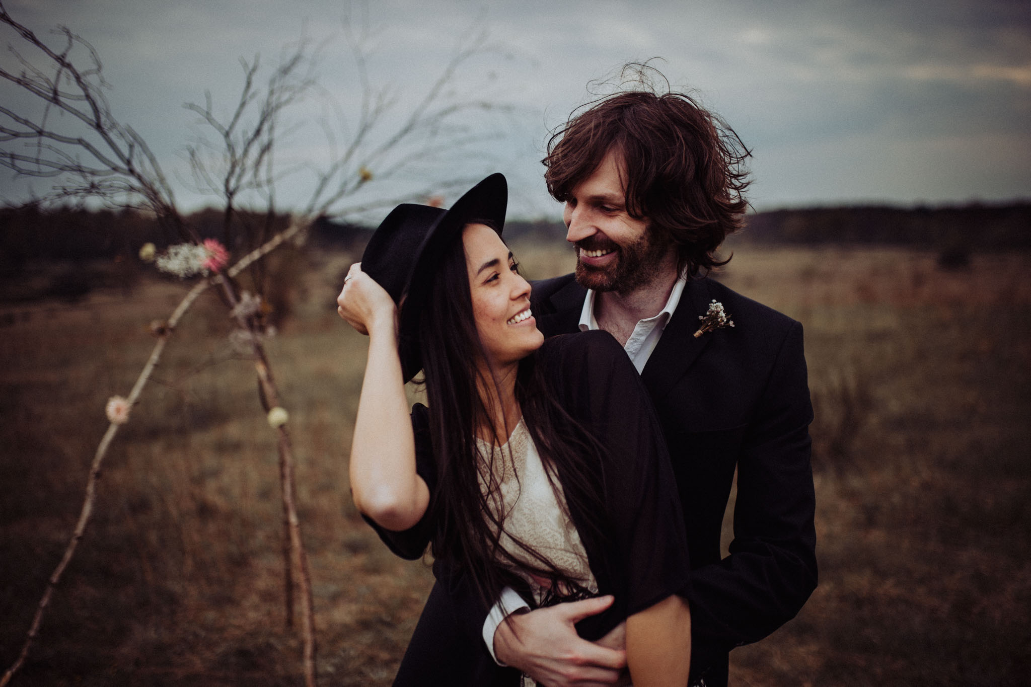 In-Love-with-a-Wolf-Paarshooting-Nürnberg-Hainberg-12.jpg