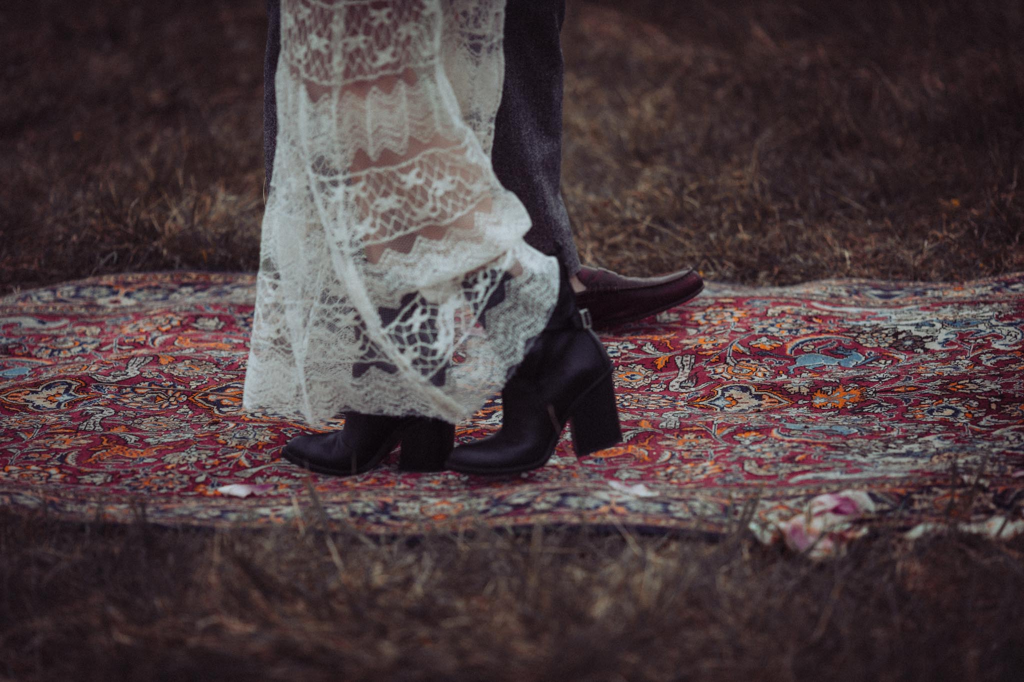 In-Love-with-a-Wolf-Paarshooting-Nürnberg-Hainberg-21.jpg