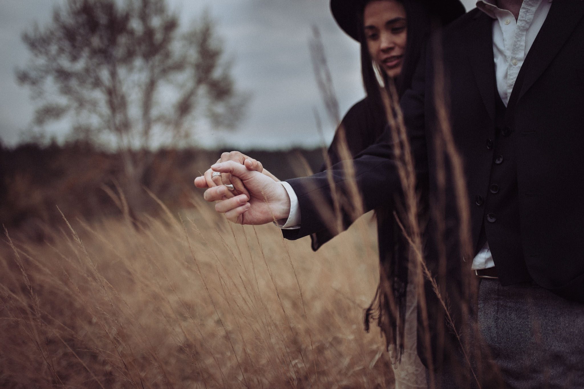 In-Love-with-a-Wolf-Paarshooting-Nürnberg-Hainberg-28.jpg