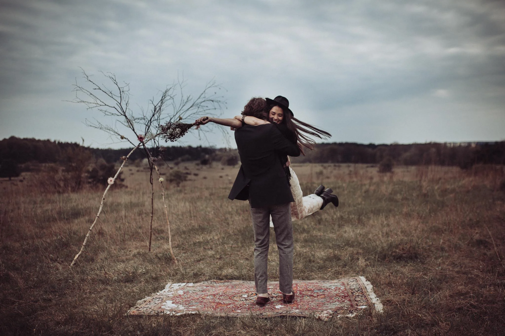 In-Love-with-a-Wolf-Paarshooting-Nürnberg-Hainberg-30.jpg