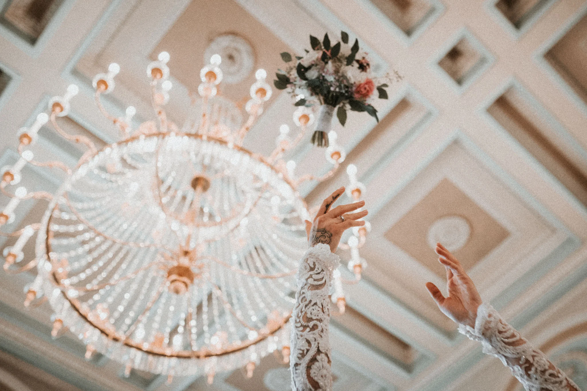 In-Love-with-a-Wolf-Hochzeit-Hochzeitsfotograf-Nürnberg-Erlangen-Roth-München-141.jpg