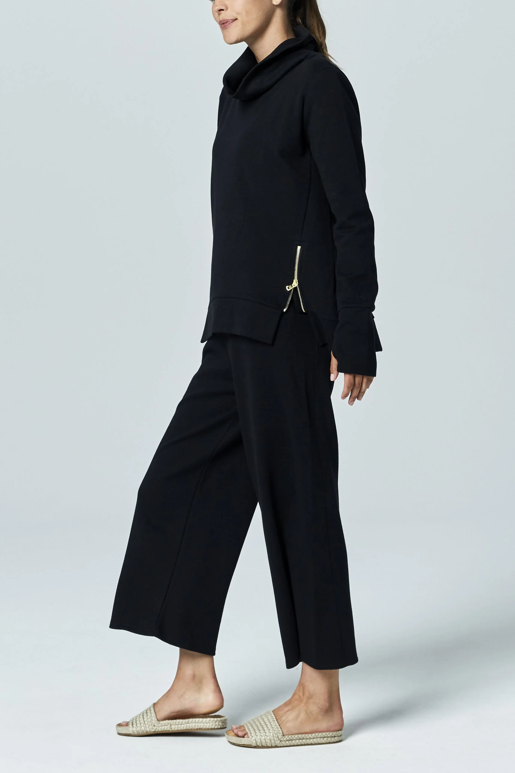 navarrotrackpant1.jpg