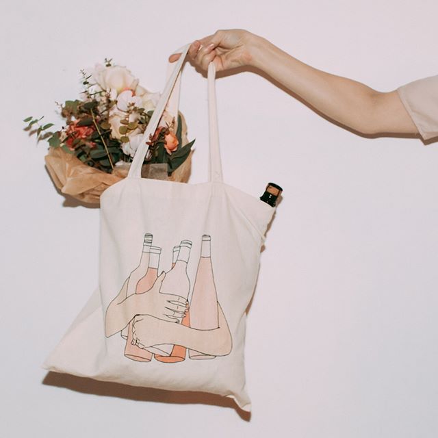 New addition to the shop (link in bio)! This lightweight carry-all tote bag was originally designed as a gift bag for my friend&rsquo;s bachelorette party in the spirit of #roseallday. Now you can properly showcase your love for ros&eacute; while run