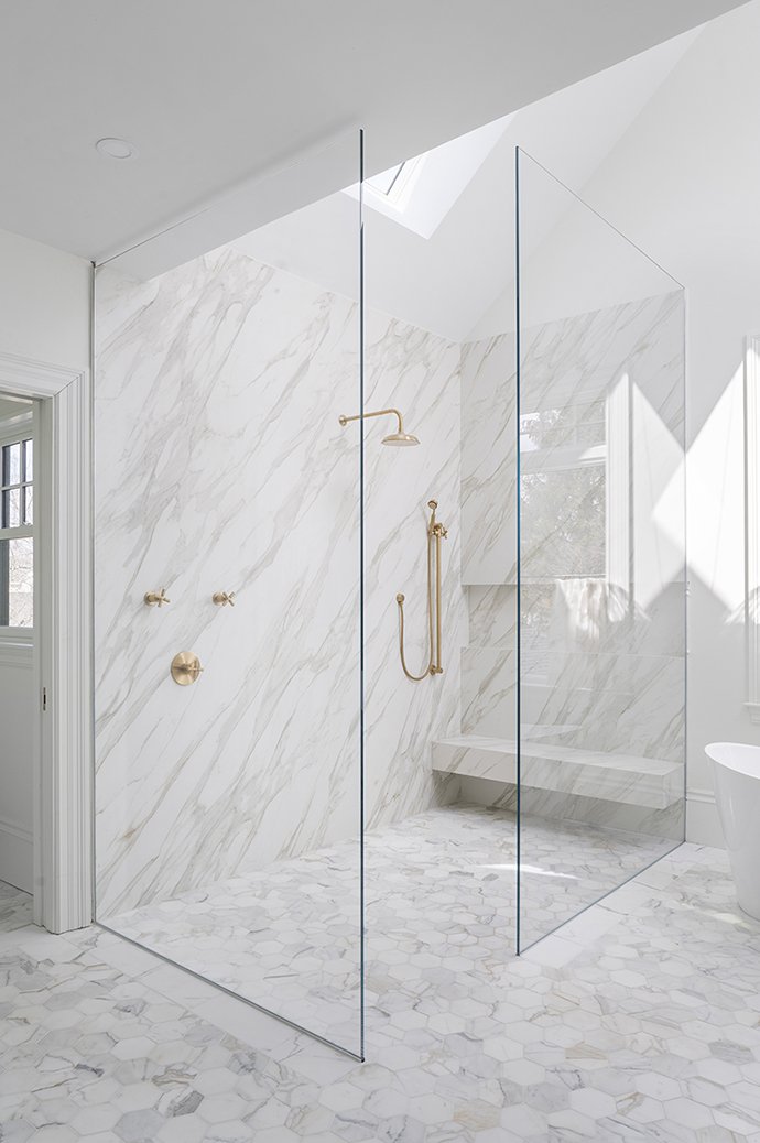 CALACATTA GOLD NEOLITH Shower