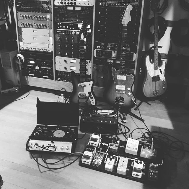 Spent the day camped out right here @offthecuffsound working on the new record. #afterthebullfight #fortwaynemusic #pedalspedalspedals #echoplex #ep3 #fender #echochamber #fe1000 #tracking #analogrecording #offthecuffsound #streetlampsforspotlights