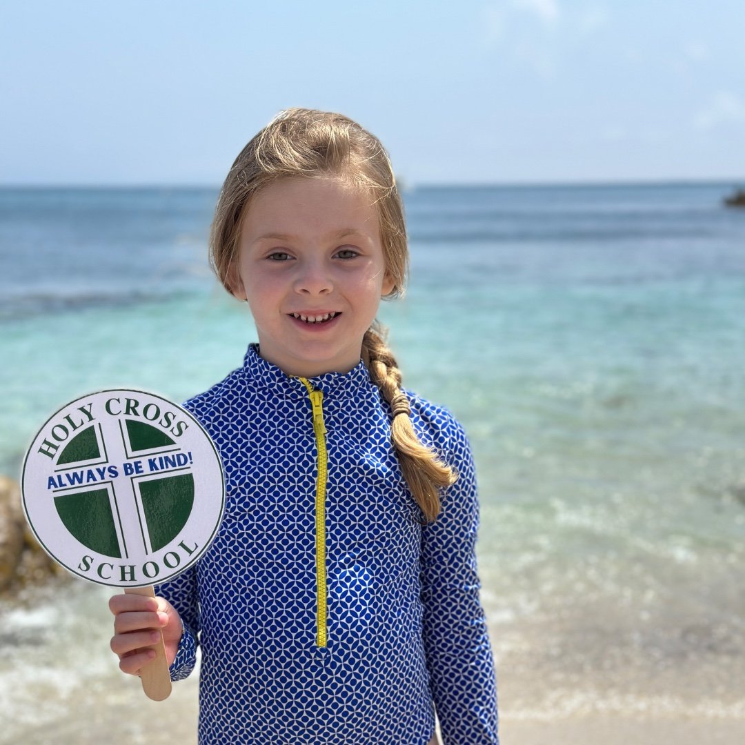 ¡Saludos from the Island of Ons, off the coast of beautiful Galicia, Spain! Even across the Atlantic, Holy Cross School spirit shines bright! ๐ #ADWcommUNITY #ILoveHolyCross #AlwaysBeKind #SchoolSpirit