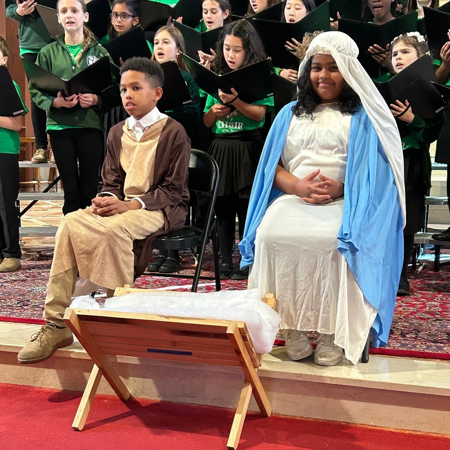 What a beautiful Christmas Pageant and Choir Concert! 🎶 🎄Our students shone brightly and filled the event with joy. A heartfelt thank-you to Mrs. Dropkin and Dr. Mariana for bringing this wonderful celebration to life for our Holy Cross community! 