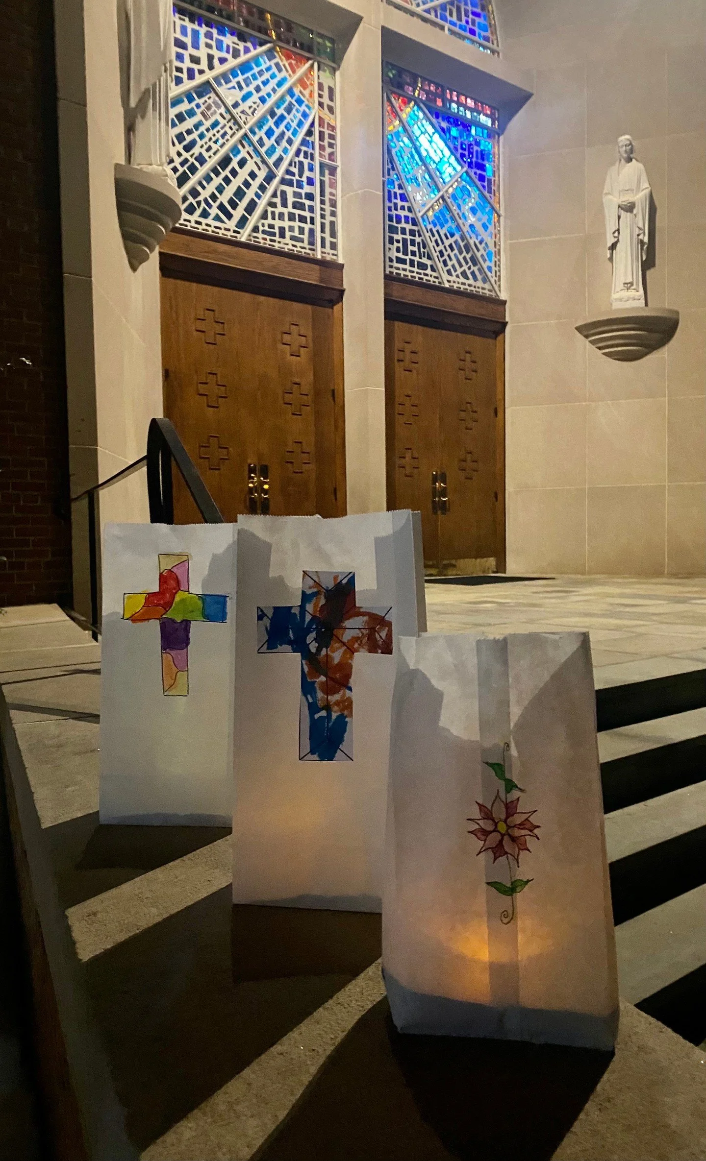 Our student-created luminary prayer walk around the Mary Garden was a beautiful and prayerful way to begin the season of Lent. A special opportunity for quiet reflection, community, and preparing our hearts for the journey ahead. #ADWcommUNITY #ILove