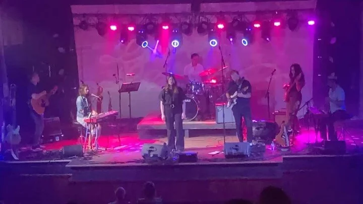 Thanks to the @leavittheatre for having us last weekend! What an amazing venue with the sweetest, most hospitable crew + the best band of Bonnie lads and lassies a gal could ask for. Until next time!