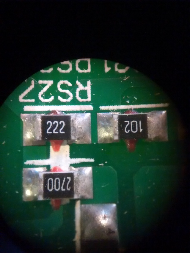 Quality of solder joints as seen through a microscope. Our selection.