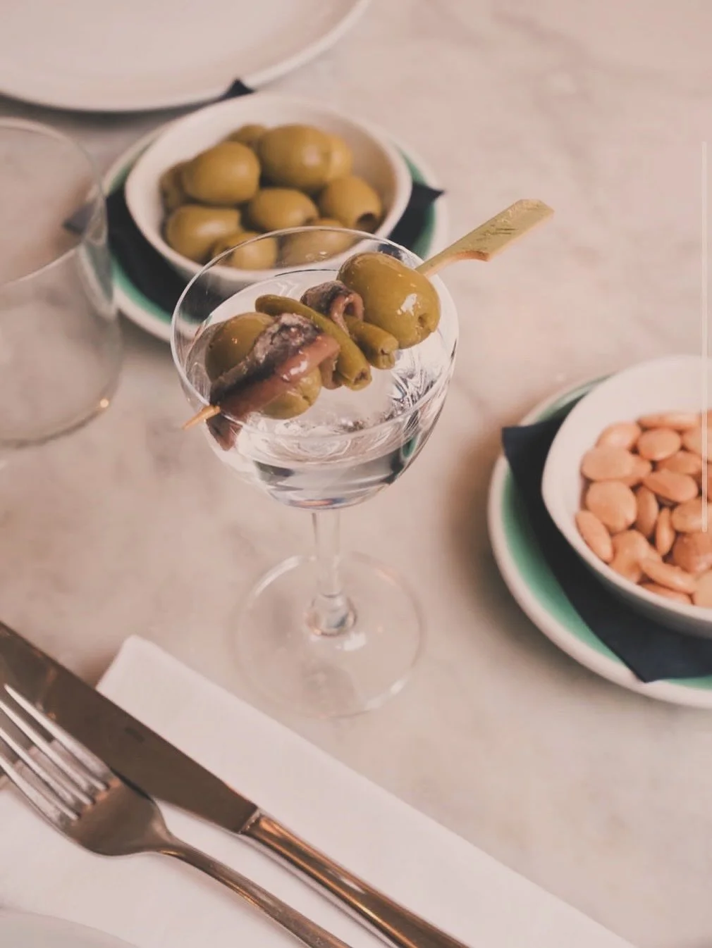 Aperitif a la Basque? Always! Gilda Martini or the classics - it&rsquo;s your choice 🍸🫒