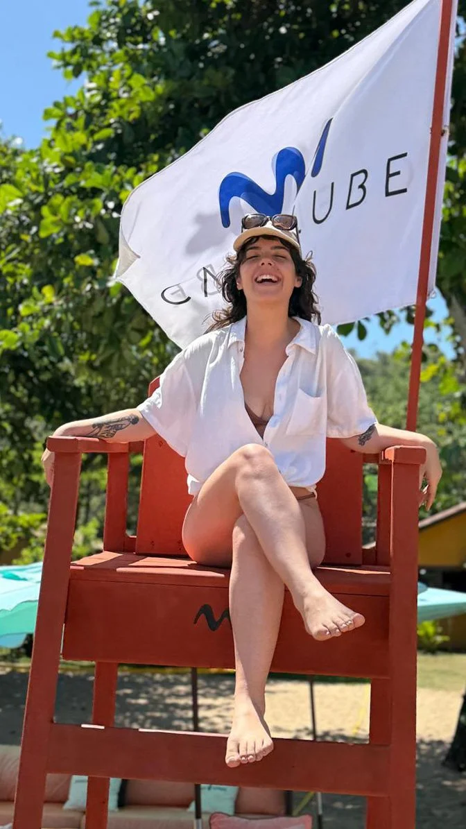3a. linha - 2a. foto Tutu na cadeira.jpg