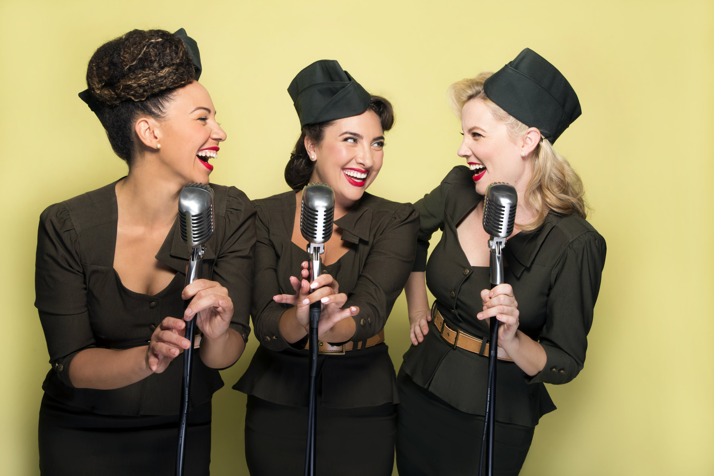 he Hollywood Dolls_1940s Andrews Sisters_Los Angeles_Sunset Singers_7