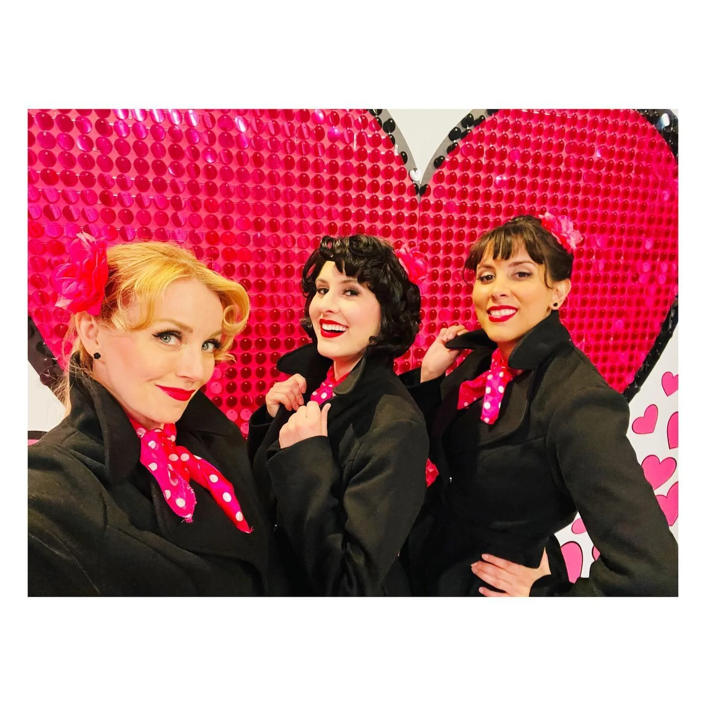 Come celebrate Women&rsquo;s History Month with performances by The Sweethearts at Downtown Disney this Saturday, March 11 and Monday, March 13th! 💖🎶 ✨ 
.
.
.
.
.
#womenshistorymonth #thesweethearts #sweethearts #vintageinspired #rockandroll #rocka