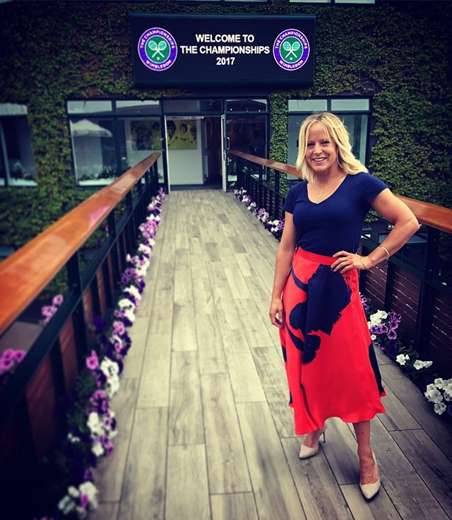 Amazing to be @wimbledon Finals ! Heading to #centrecourt #federervcilic @ellielines #ellielines is it too early for #pimms #wimbledon