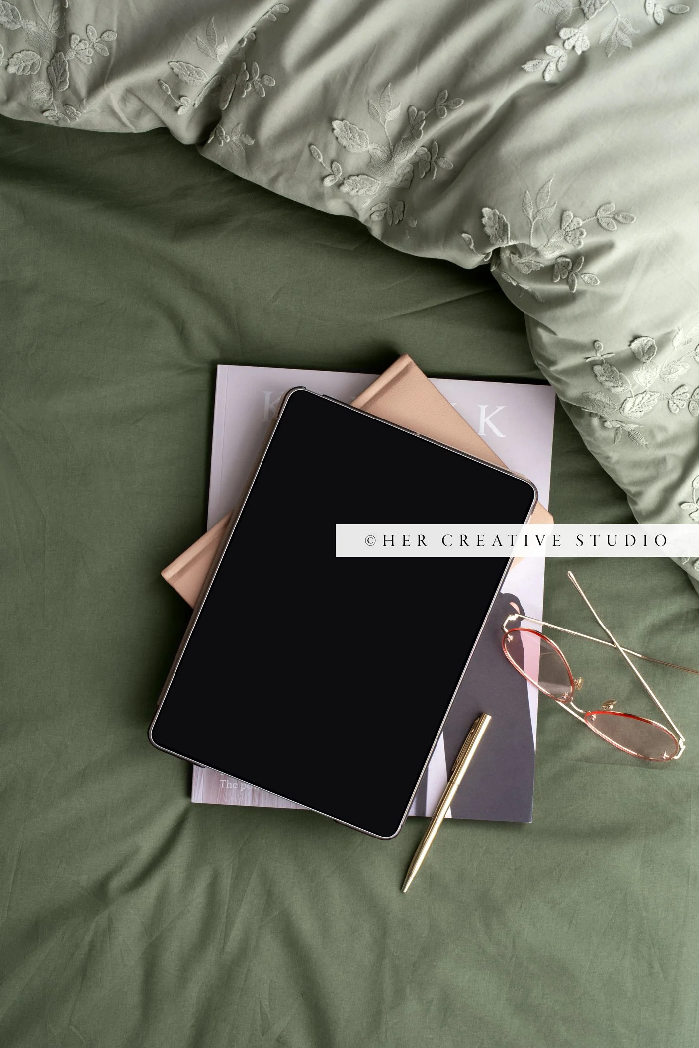 Ipad-Khaki-Green-5-IE.jpg