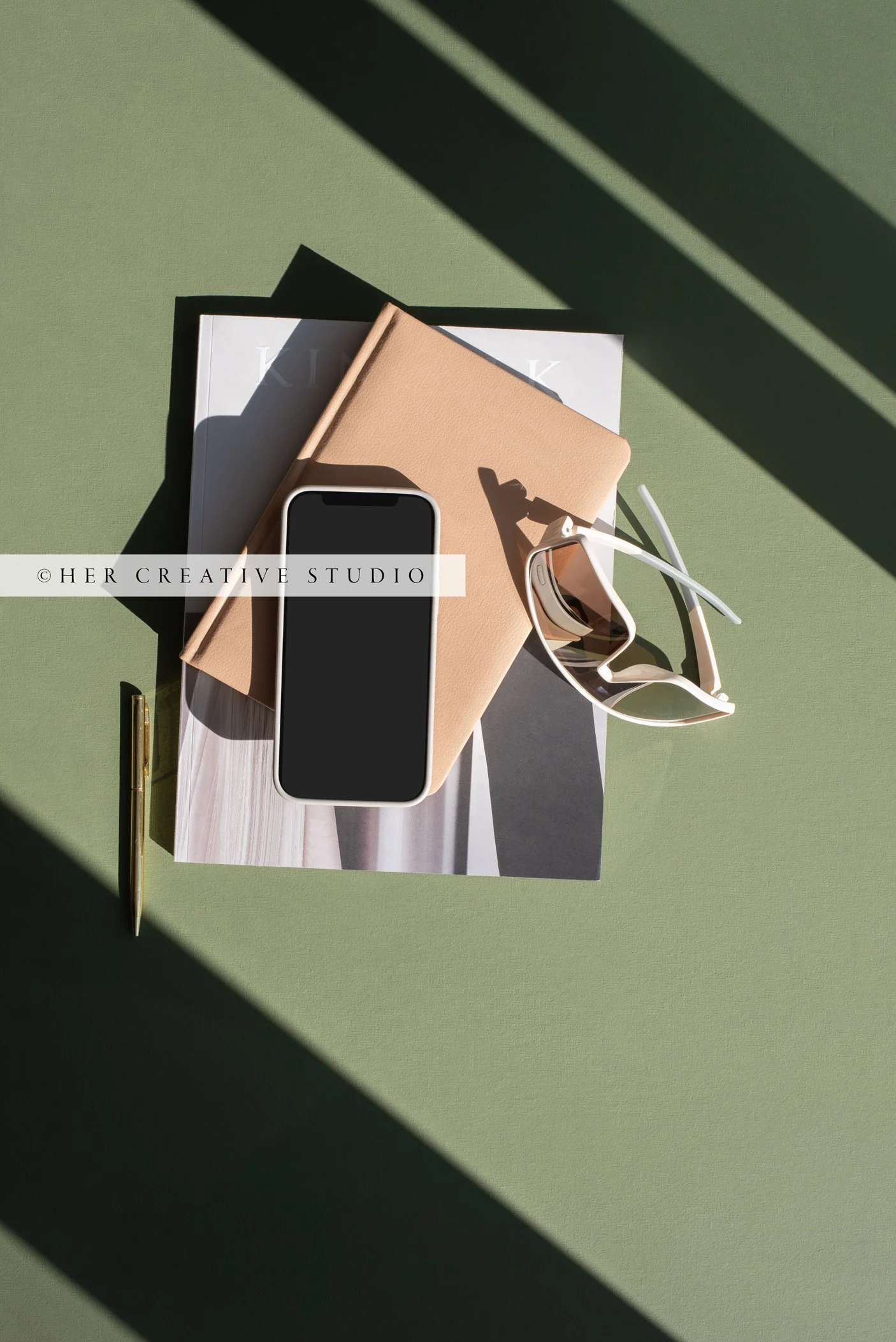 Iphone-Khaki-Green-8-IE.jpg