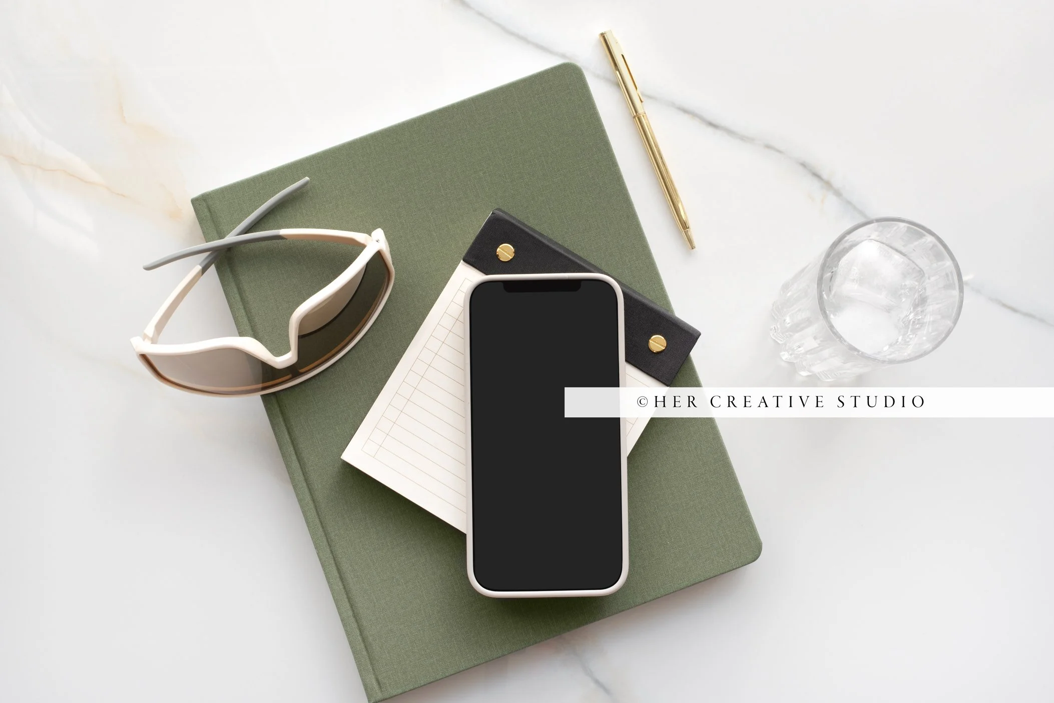 Iphone-Khaki-Green-14-IE.jpg