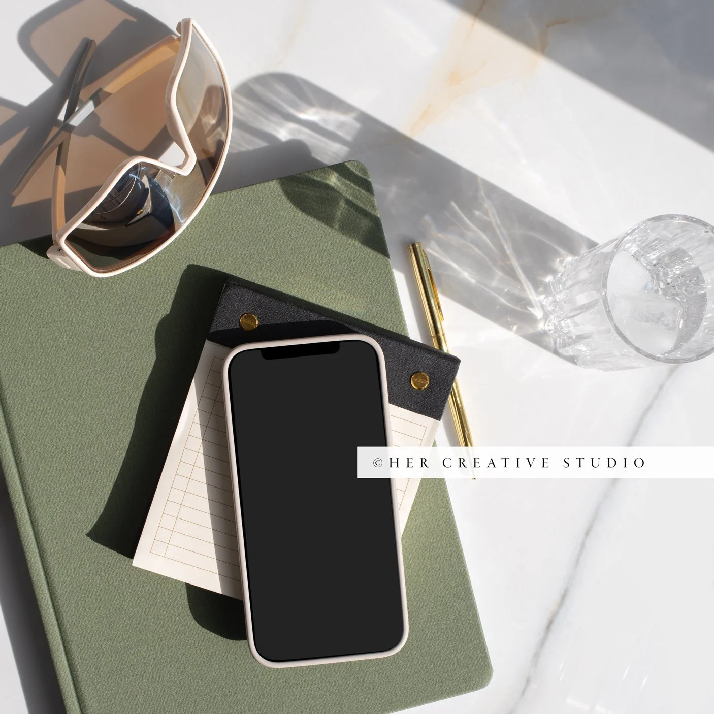 Iphone-Khaki-Green-23-IE.jpg