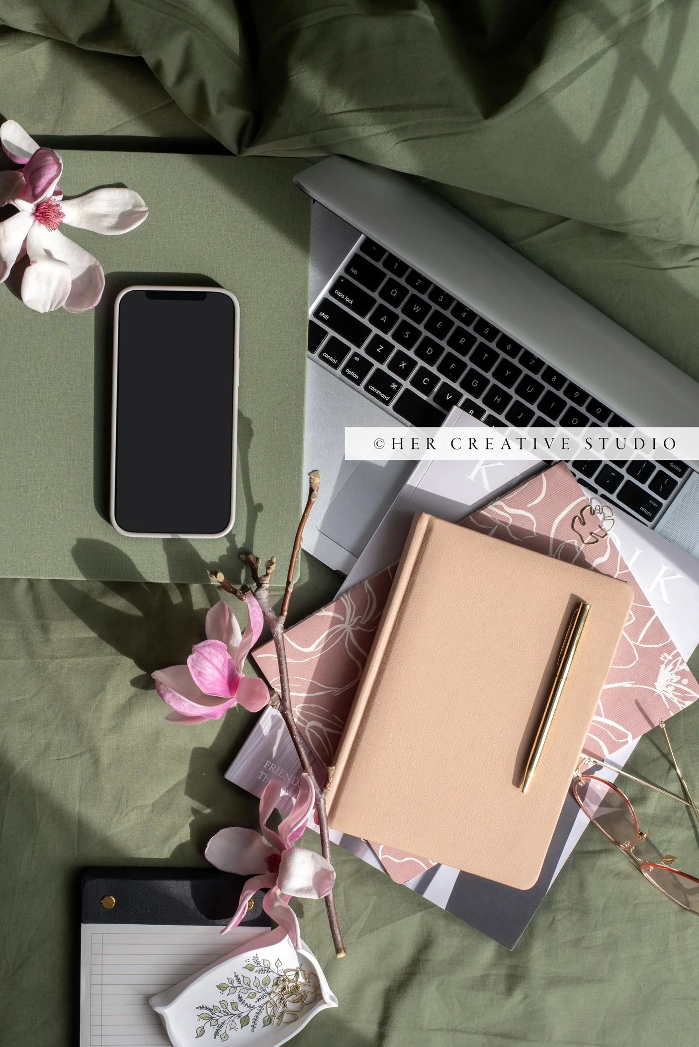 Iphone-Khaki-Green-IE.jpg