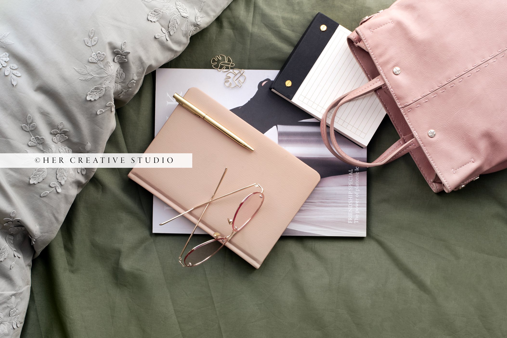 Khaki-green-work-bed-17-IE.jpg