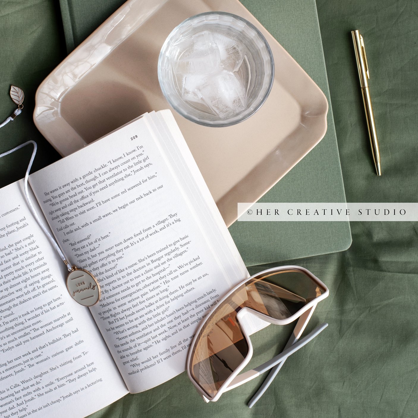 Khaki-green-work-bed-53-IE.jpg