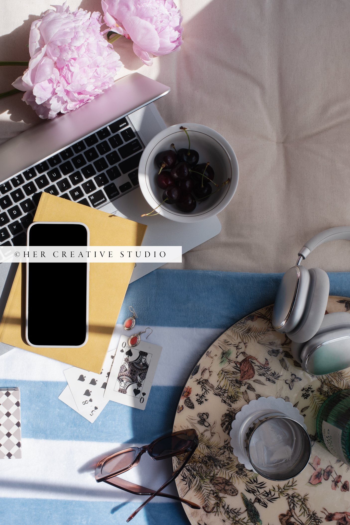 Iphone-Blue-Stripes-IE.jpg