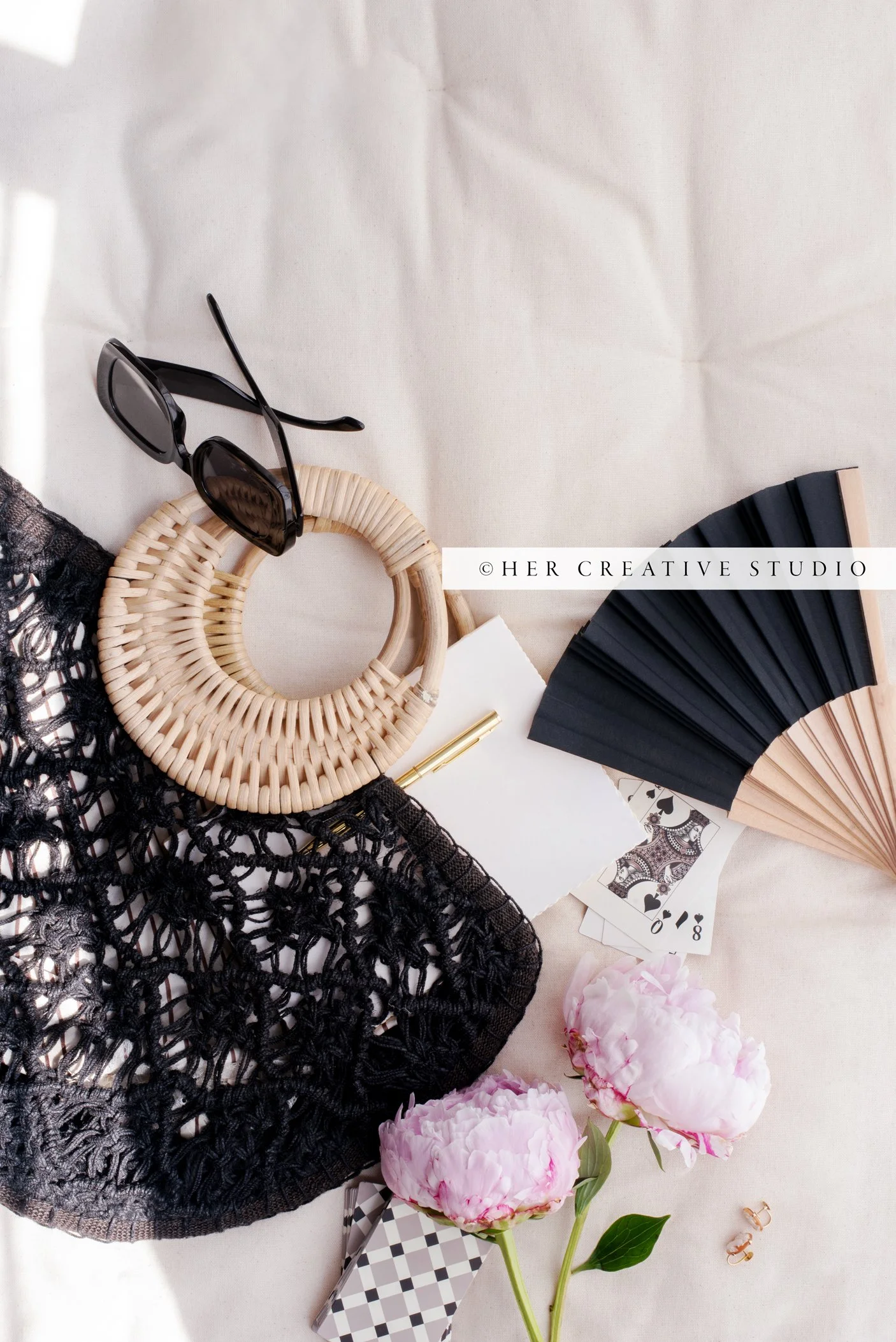 Summer-Bag-and-Fan-6-IE.jpg