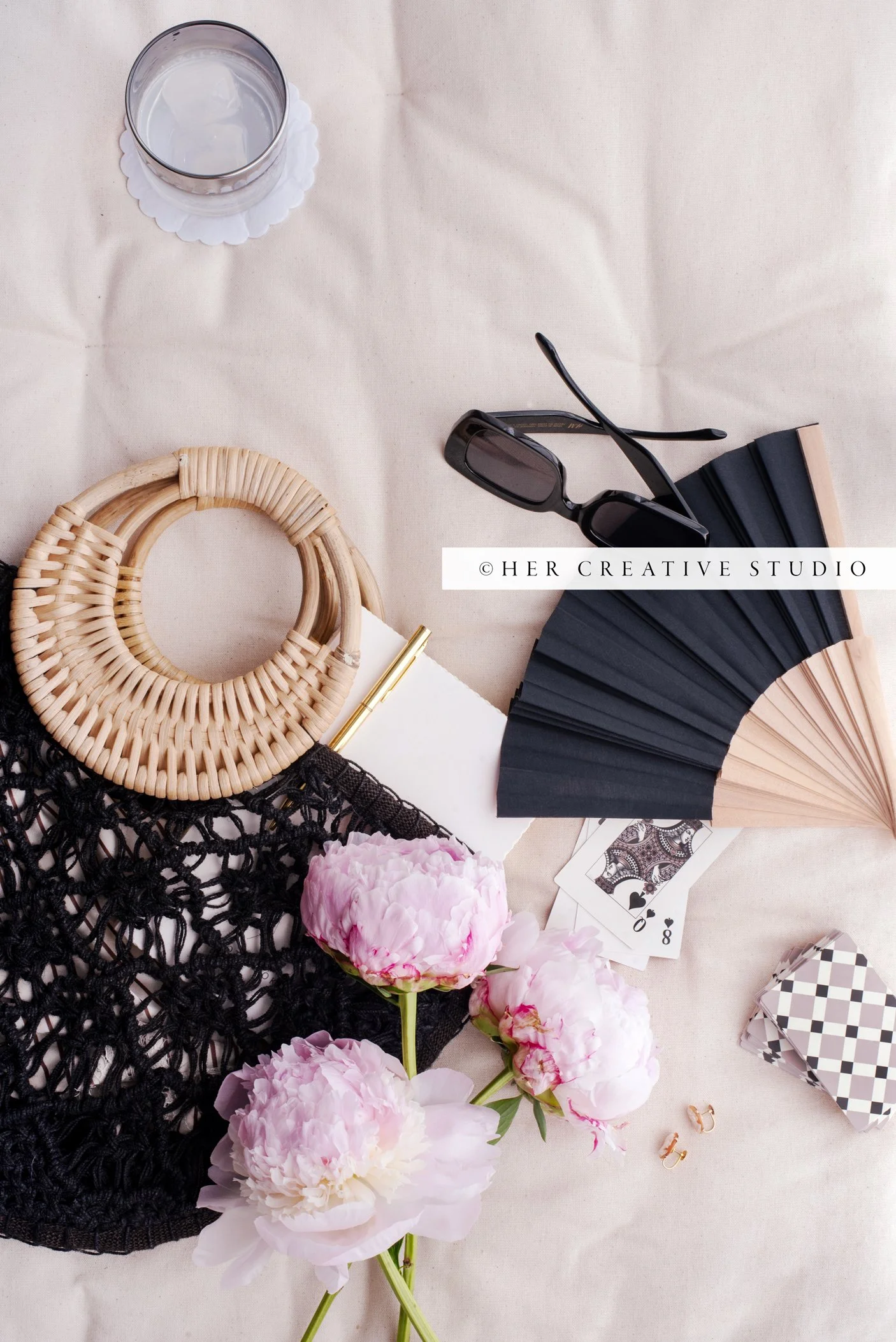 Summer-Bag-and-Fan-7-IE.jpg