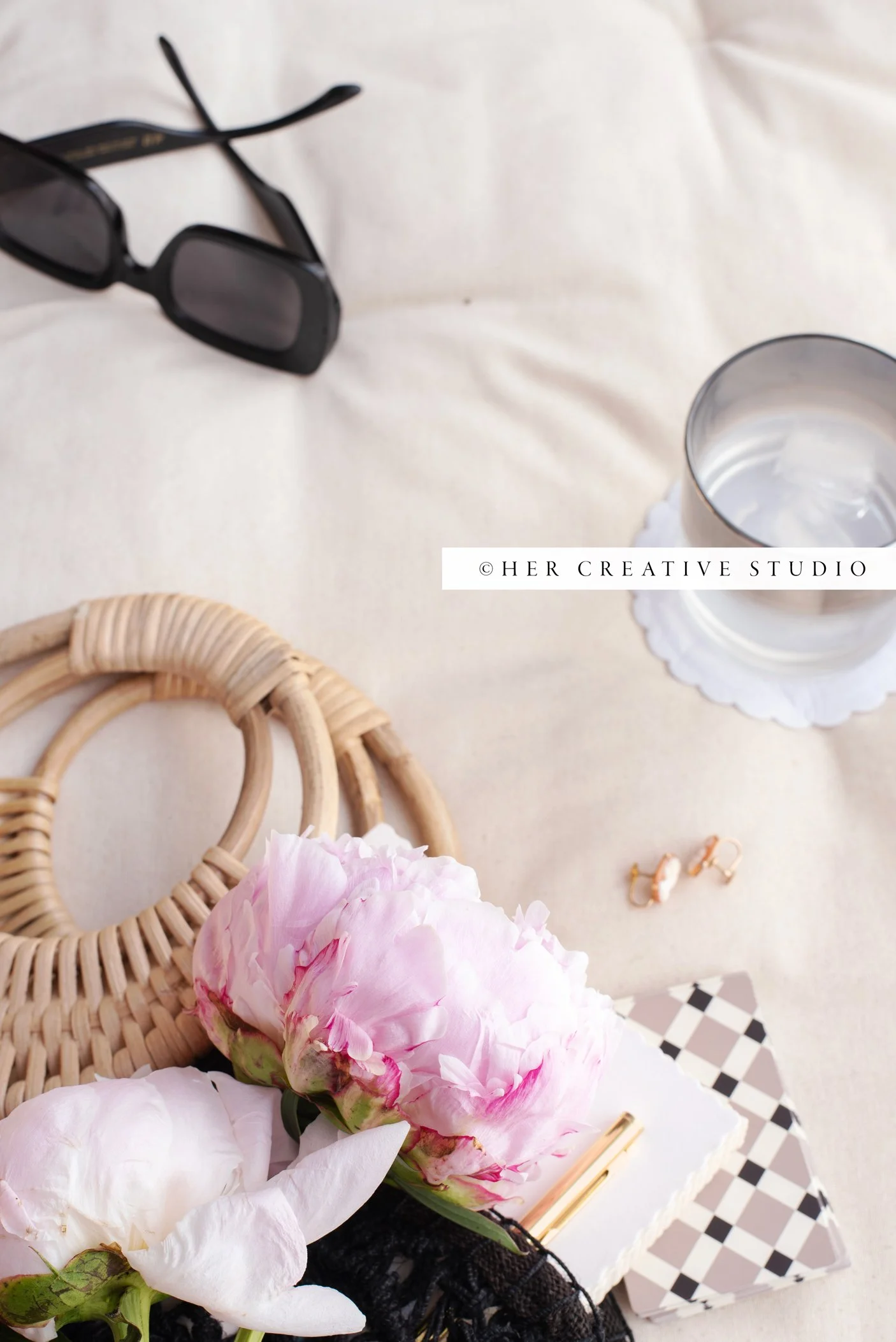 Summer-Bag-and-Fan-24-IE.jpg