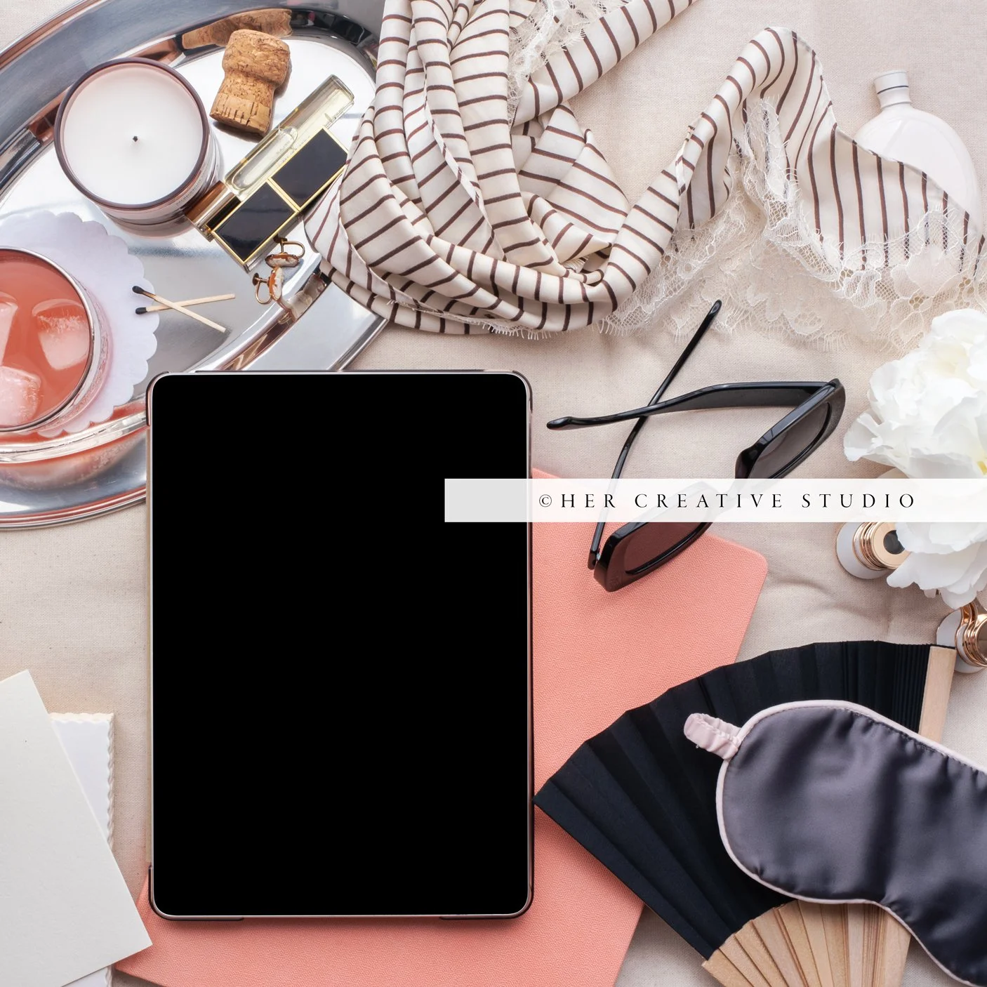 Ipad-Poolside-Notebook-5-IE.jpg