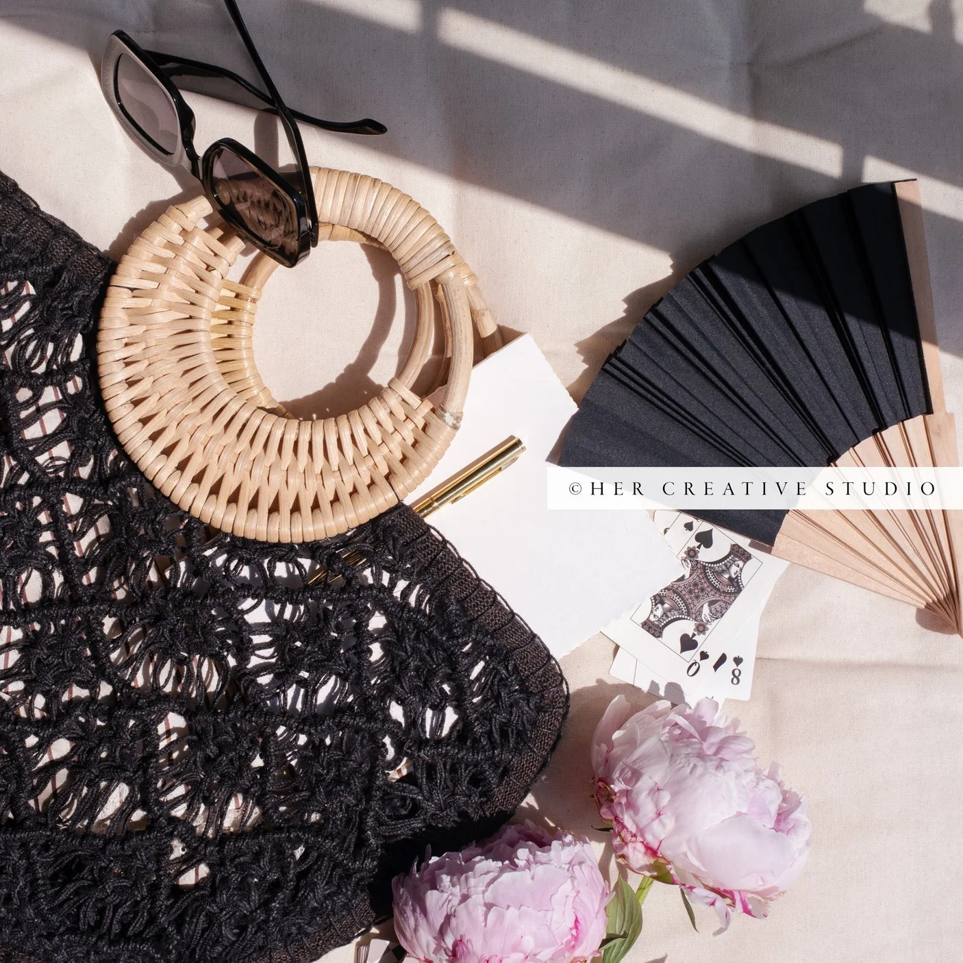 Summer-Bag-and-Fan-5-IE.jpg