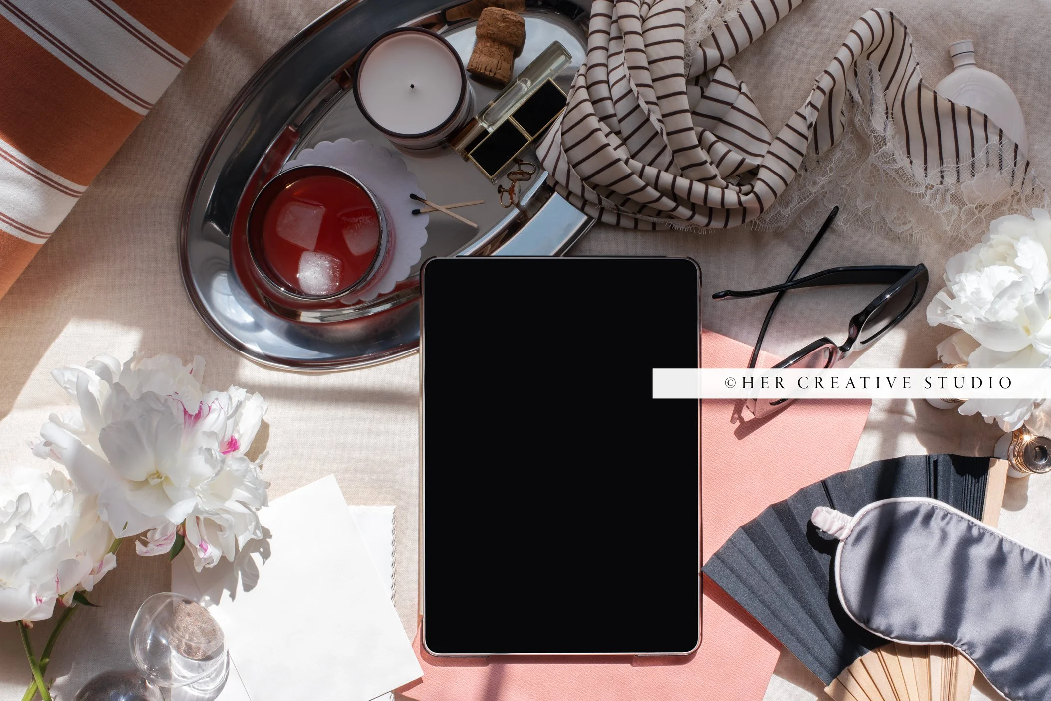 Ipad-Poolside-Notebook-7-IE.jpg