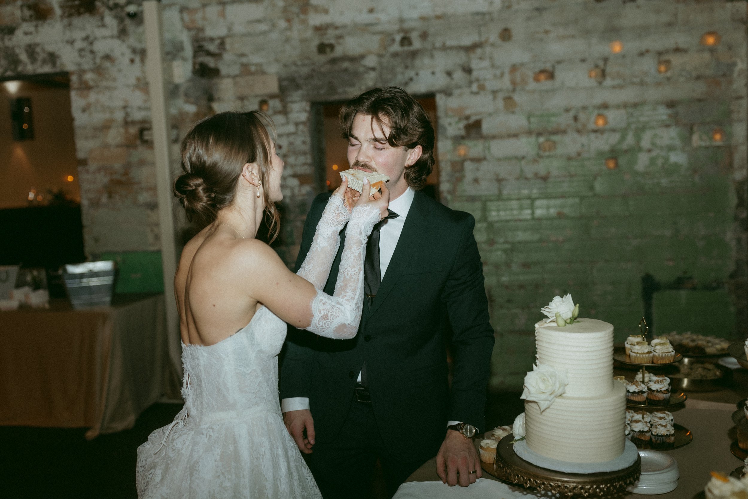 High End wedding photographer in North Dakota